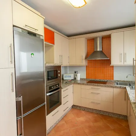 Amplio Piso En El Centro De מאלגה